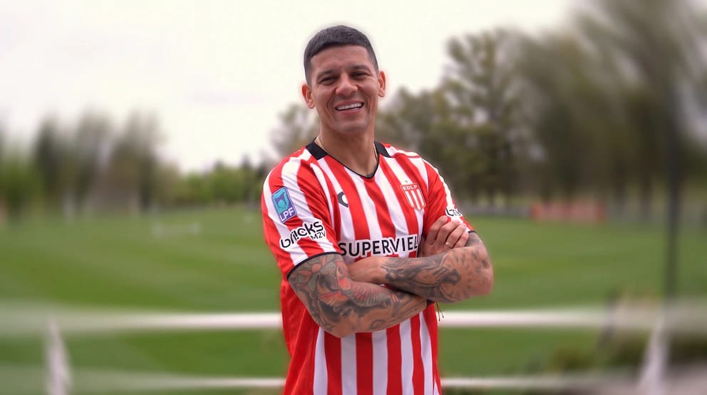 MARCOS-ROJO-ESTUDIANTES.jpg