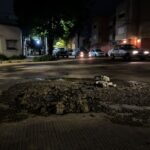 Colapsó una tapa de cloacas en 14 y 36: denuncian desborde de materia fecal en la vereda