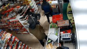 robo-un-supermercado-141-58